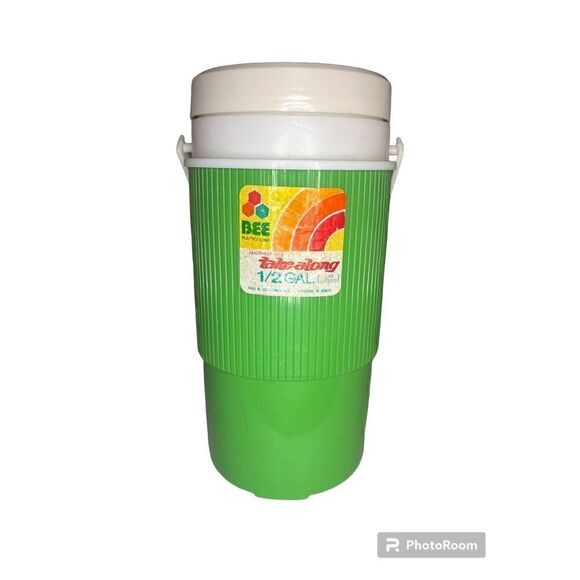 BEE plastics corp take along 1/2 gallon USA green and orange. 70's color scheme - Picture 1 of 12